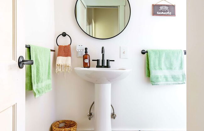 NEW Luxe Pet Friendly Free Parking Downtown - Foto 43