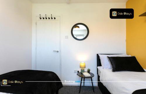 Quick Deals l 5 Bedroom l Sleeps 10 l Parking l Ideal for Groups l Oak Stays Short Lets & Serviced Accommodations - Foto 39