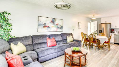 4 Mi to Hampton Coliseum Home with Yard! - Foto 1