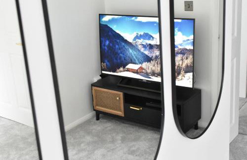 Stylish One Bed Apartment Near Cotswolds RAF - Foto 13