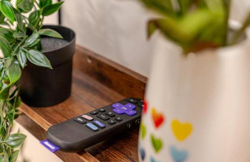 383 - 3BR Quincy - Chic House near Adams Park - Foto 40