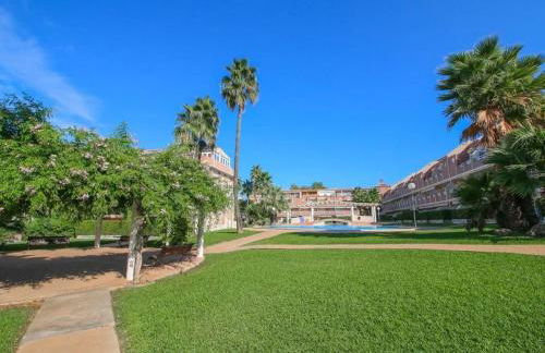 Planta baja con piscina a tres min de la playa - Foto 24
