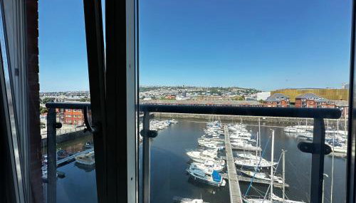 Seaside APT with Harbour View - Foto 3