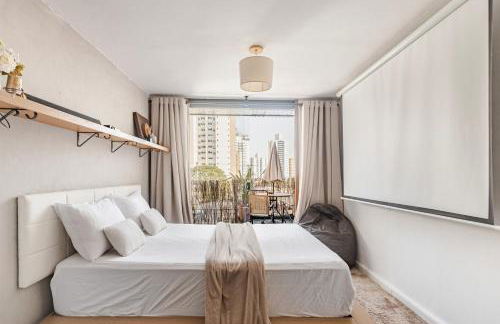 Refúgio em São Paulo, Terraço com Vista e Localização Perfeita - Foto 1