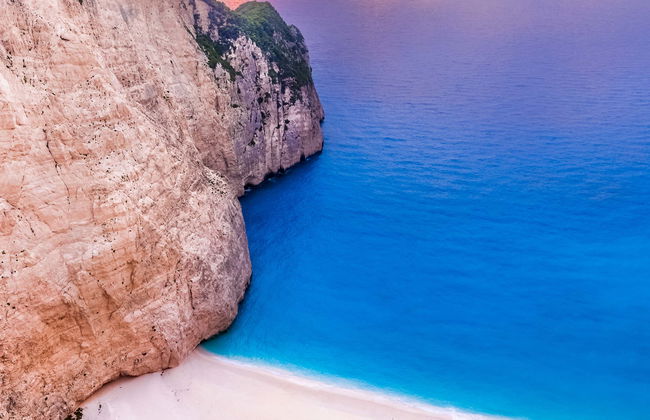 Giro in barca alle Grotte Blu e alla spiaggia di Navagio - Foto 1