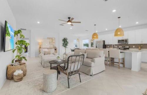 Babcock National Coach Crisp, Elegant and Serene - Foto 23