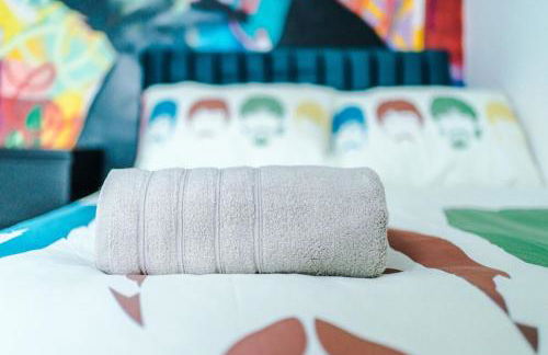 New Apt - Parking - 5 mins to CC - Foto 8