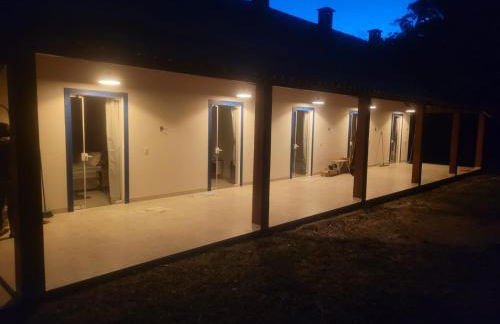 Sítio com Casa de Madeira com 2 quartos 100m2 px Centro de Salesópolis - Foto 59