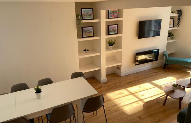 Warwick House - Photo 39