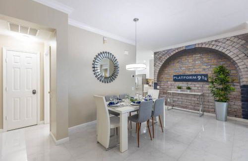 4br House w Perfect Location Pool and Much More - Foto 30