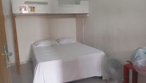 Suíte quase frente à rodoviária - Foto 2