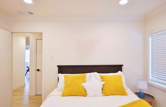 @ Marbella Lane - Vibrant 4BR RWC Ldry + P - Foto 4