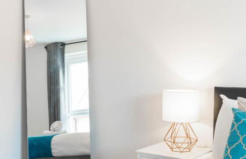 Stylish Apartment - Selly Oak - Fast Wi-Fi - Parking 20CC - Foto 32