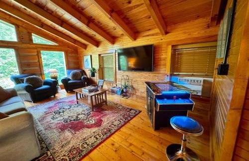 Big Boulder-Hot Tub, WiFi, Firepit, Arcade, Hiking - Foto 48