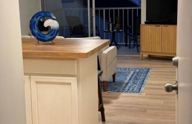 Island Glow Kailua Village #508 free assigned parking, AC, downtown, walk to restaurants, bars and the pier - Foto 21