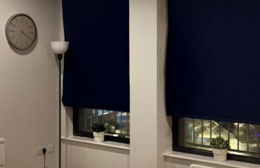 Luxury Super-King Bed Flat in Town Centre - Photo 17