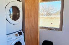 Chic Townhome Haven rooted Downtown - Foto 13