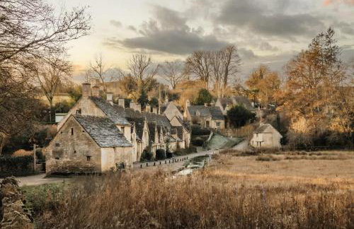 Group Stay in the heart of Bibury - Foto 54