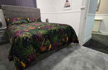 Levy Nook House 1 bed apartment 5 minute walk to Stockton town centre & Free Parking - Foto 25