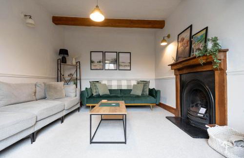 WEST VIEW COTTAGE - Charming Wensley Cottage in the Heart of Peaks - Photo 30