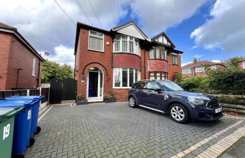 Stylish 3-bed home in Prestwich with free parking - Foto 15