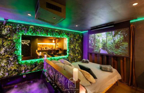 Jungle Love Room Balnéo/cinéma By HC - Foto 1