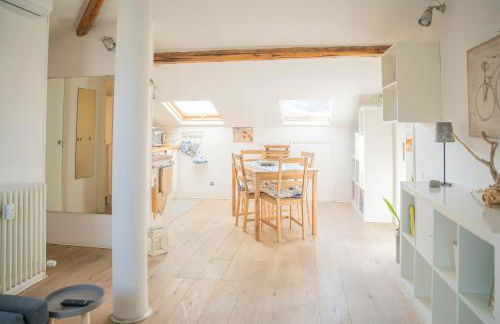 049 - Attico ELEGANTE, 10 minuti a piedi da MARE e SPIAGGIA - POSTO AUTO PRIVATO GRATIS - Foto 19