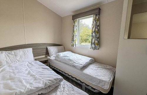 Lovely Caravan With Side Decking At Carlton Meres Holiday Park Ref 60038O - Foto 11