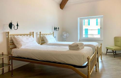 Casa Hygge - Lake Front - Photographer's Art Home - Photo 39