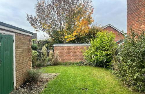 Families, Contractors - 3 Bedrooms - Garden - Fully equipped house - Foto 21