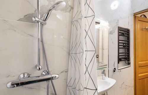 Le Pavillon Ponthieu - Champs-Élysées - Foto 16