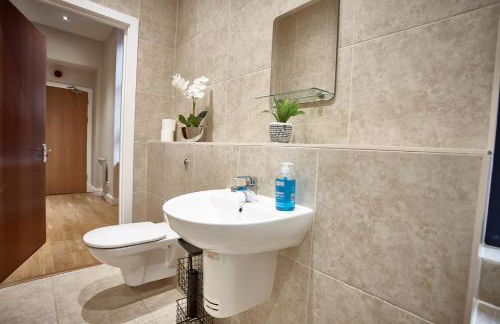 The Jade Suite - Photo 16