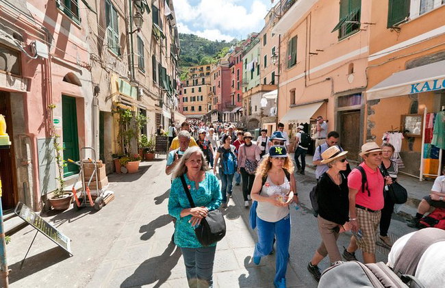 From Florence: Cinque Terre & Pisa Day Trip - Photo 9