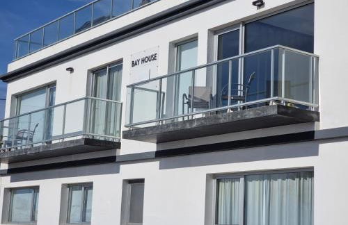 Bay House - Photo 20