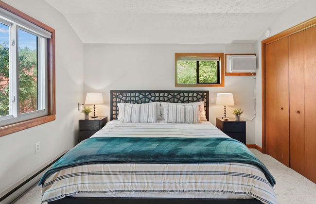 Waterside Haven by Avantstay Lakefront Hot Tub Game Room Fire Pit - Photo 22