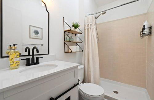 Beautiful Mountain Views Close to Hiking Trails - Foto 47