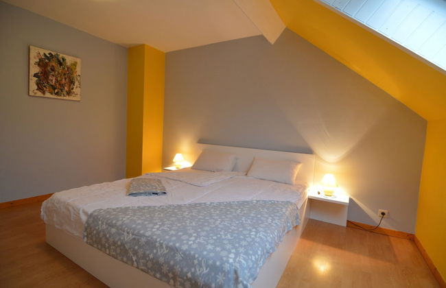 Holiday Home in Waimes With Pool & Sauna - Foto 11