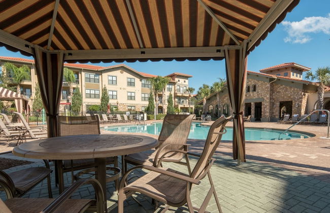 10 miles to Disney World, 2 pools, fitness room, WiFi, balcony, washer, dryer, kitchen - Foto 37