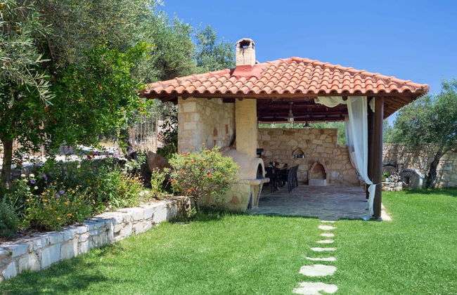 Family Friendly Villa Hermes With Private Pool - Photo 31