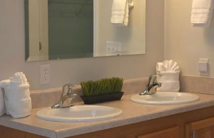 Summerside Cape on Crooked Lake ---Waterfront-Sunsets-Sleeps 12 - Foto 15