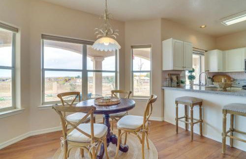 Patio with Tranquil Views! Home 14 Mi to Albuquerque - Foto 15