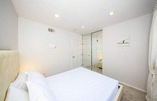 Luxury 3BR with Cabana Oasis Pool & Style - Foto 46