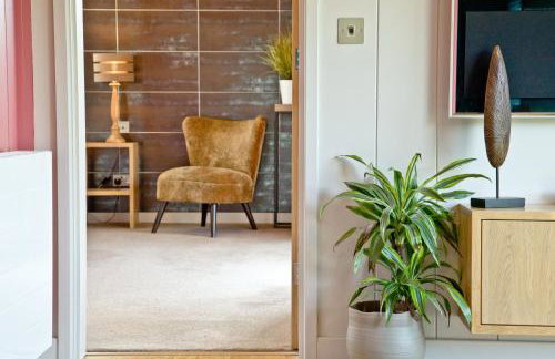 Pomegranate, Hot Tub, Wi-Fi - Photo 11