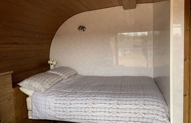 Acdc Glamping, Campervan , Caravan and Tent Resort - Foto 10