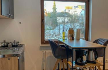 MaMa-Apartments - Haus Martina im Herzen der Rhön - 3 einzelbuchbare moderne Wohnungen für 2-8 Personen, Terrasse, Balkon, Garten, Ski und E-Bike Keller, Lounge, freies Wlan, familienfreundlich - Foto 17