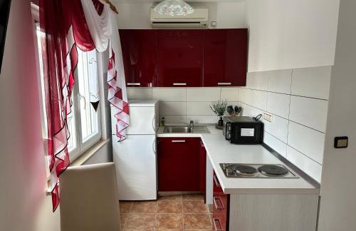 Studio Apartment near Beach Petrčane - Quiet & Central - Unit 2 - Foto 12