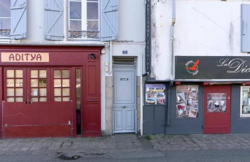 Appartement rénové vue mer au cœur de Le Palais - FR-1-418-80 - Photo 11