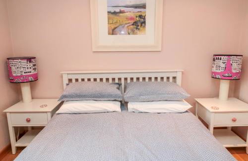 Adams House - Photo 15