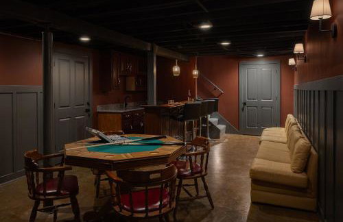 Blushing Pink Manor! Off Frankfort Ave! 8 BR! - Foto 21