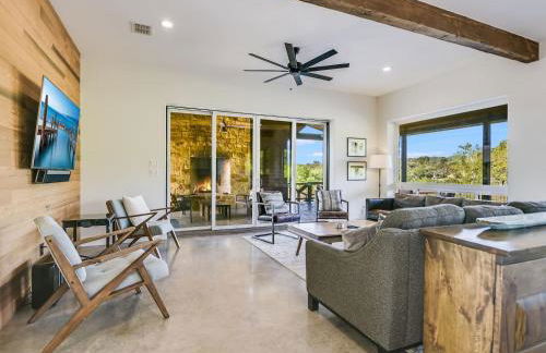 Large Luxury Blanco Riverfront Home with Pool - Foto 13